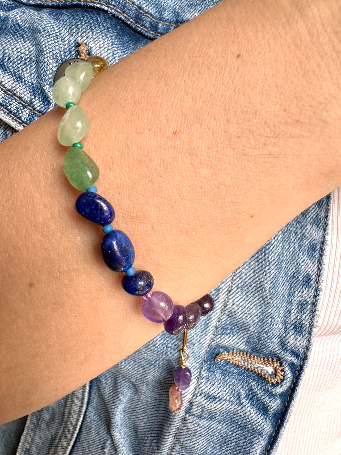 Buntes Edelstein-Armband • Naturstein-Mix • Facettierte Perlen • 18k vergoldet
