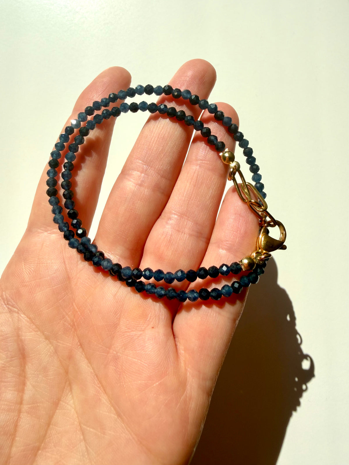 Happy Pearls No. 11 – Saphir Halskette mit Süßwasserperle – Ansicht 2