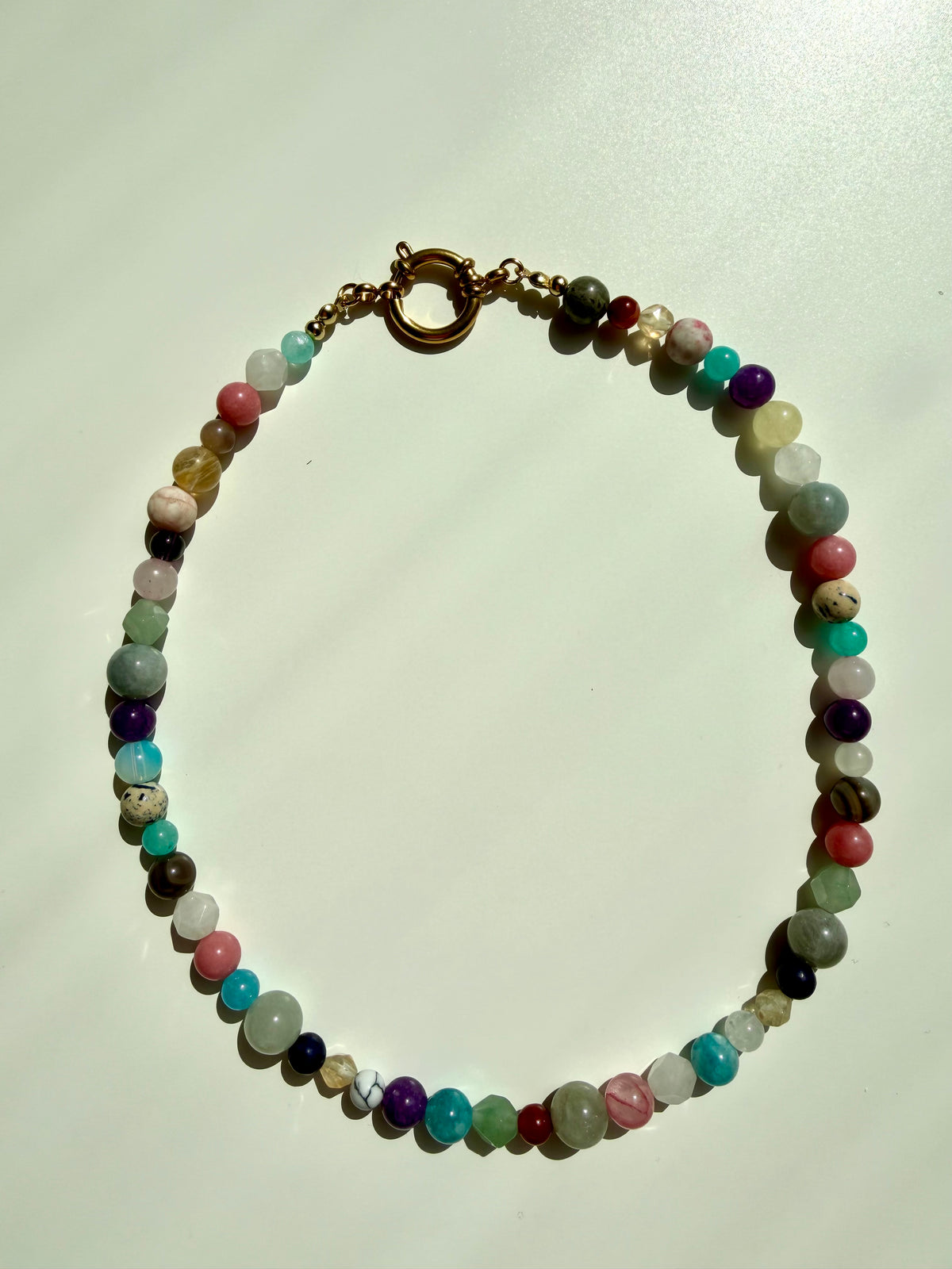 Lumi – bunte Naturstein Halskette – Ansicht 7