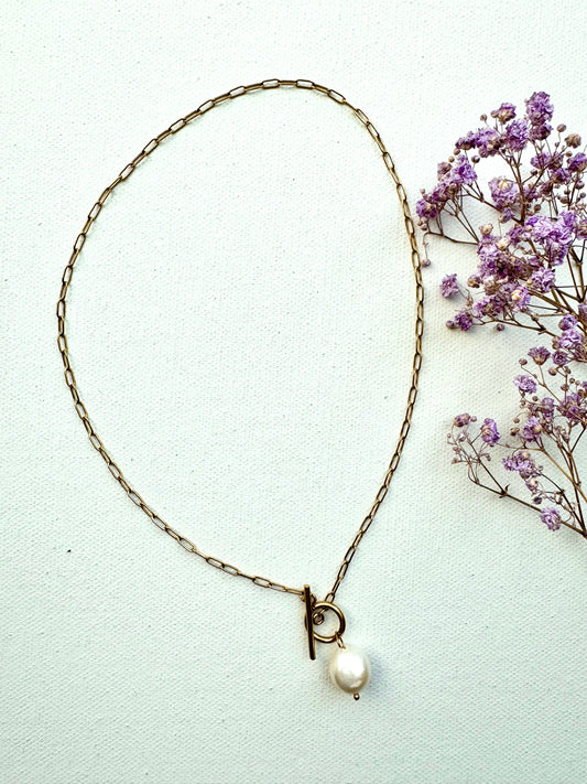 Gliederkette mit Barockperle & 18 k vergoldetem Knebelverschluss