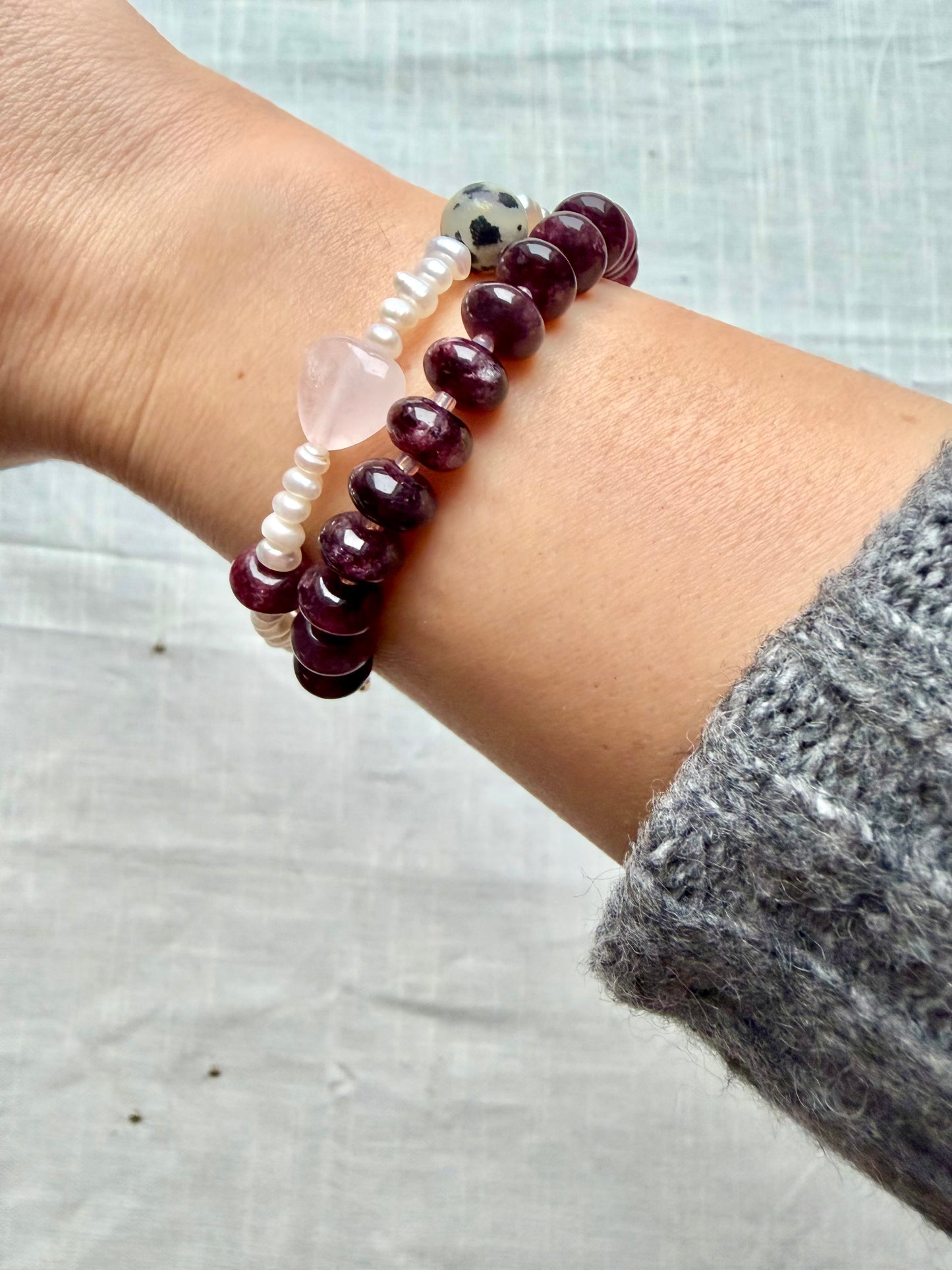 Velvet Ruby – 18k gold-plated gemstone bracelet in dark red – handmade