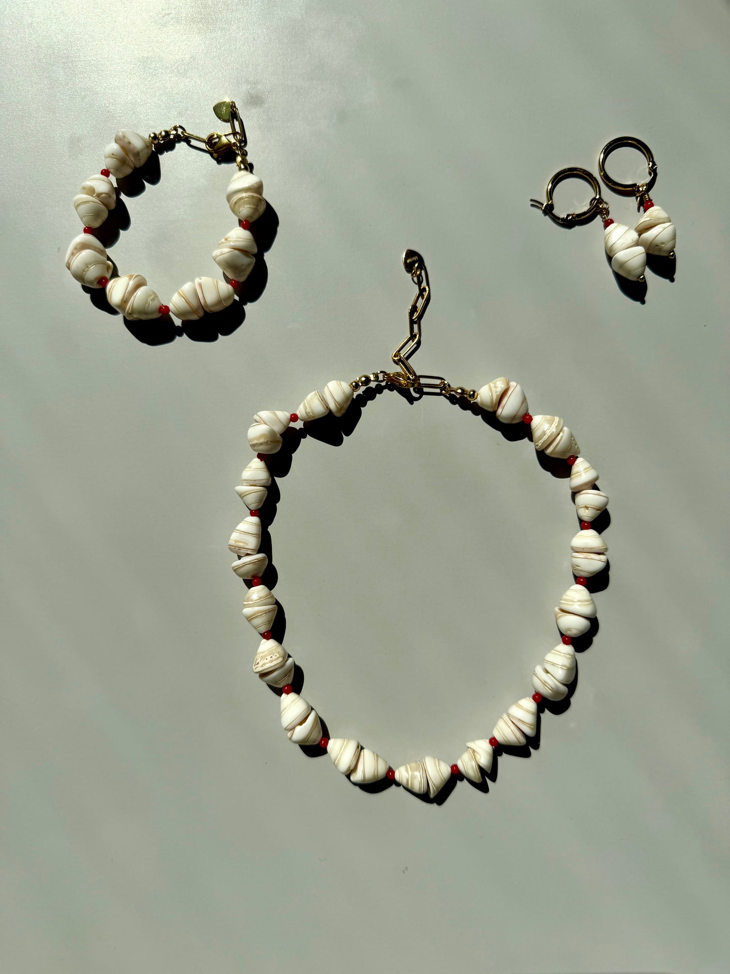 Coral Shell – Earrings with Shell Pearls & Red Coral – Handmade