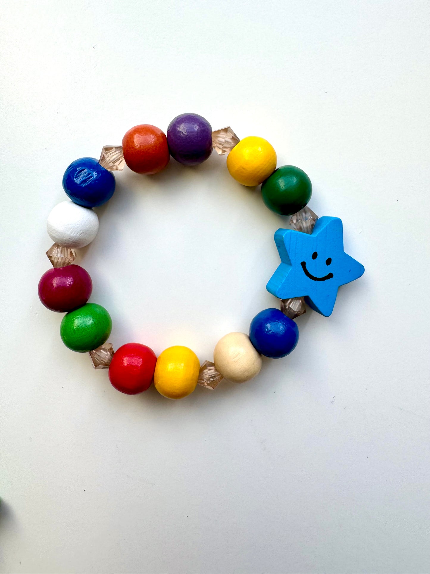 Buntes Kinderarmband mit Holz- & Kristallperlen – handgefertigt