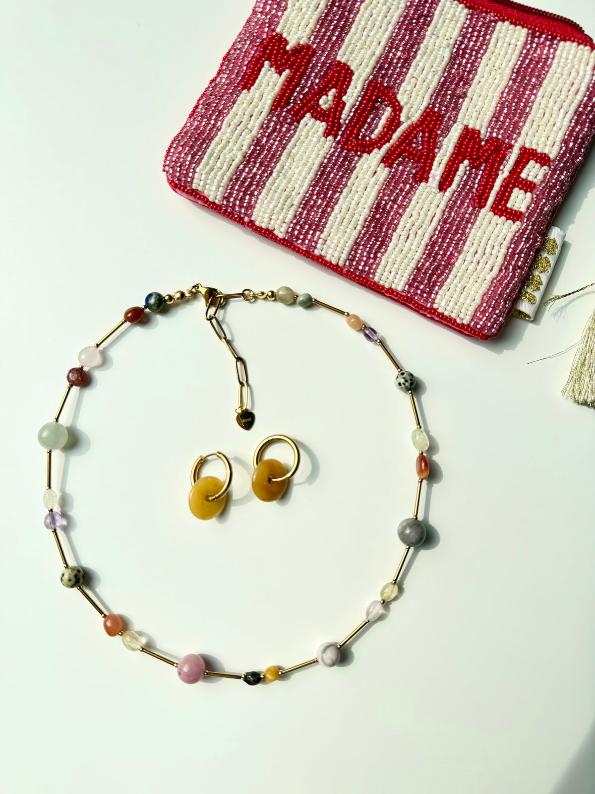 Handgefertigter Schmuck und Accessoires von Minnak Fine Jewelry
