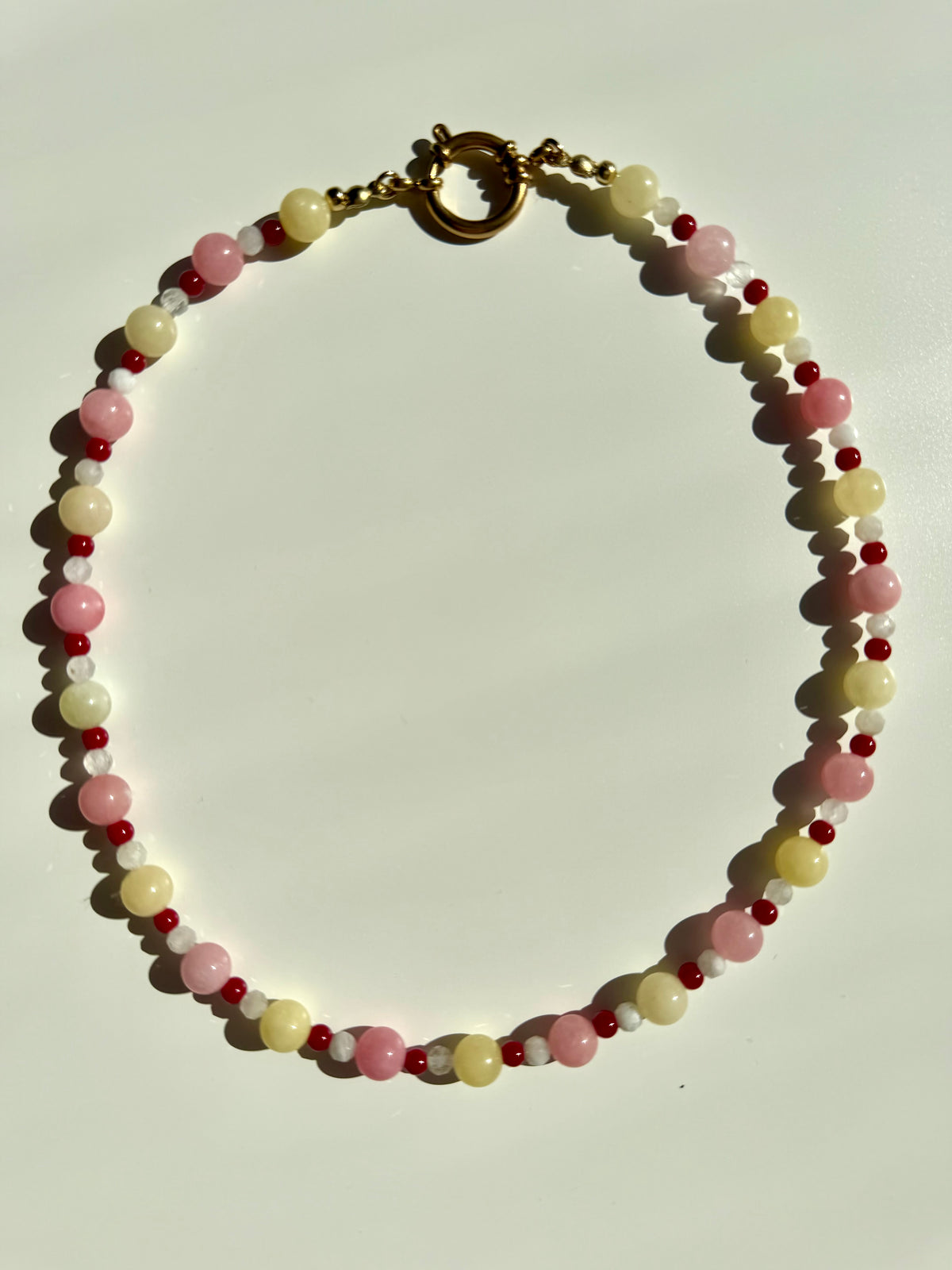 Blush Candy – Halskette mit Morganit, Mondstein und Koralle – Ansicht 5
