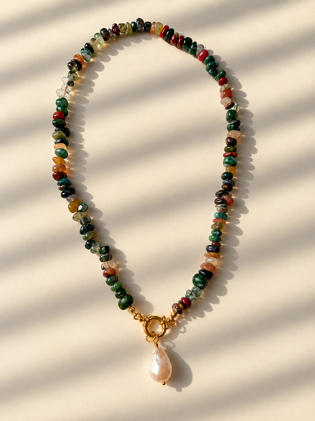 Indian Forest – Halskette aus indischem Achat mit Barockperle – Ansicht 11