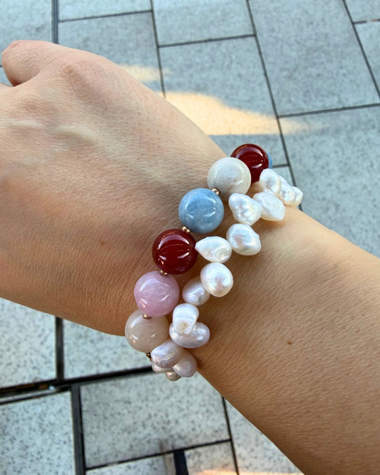 Pastel Grace – Edelsteinarmband aus rotem Achat & Morganit – handgefertigt
