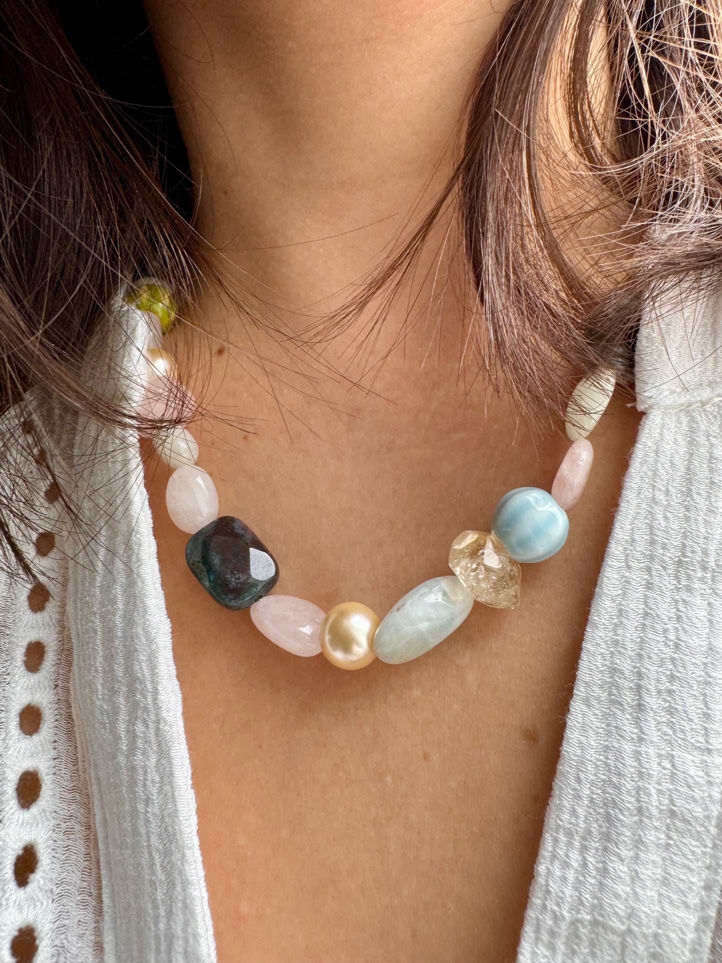 Bunte Edelsteinkette mit Keramik, Citrin, Aquamarin & vergoldeten Elementen