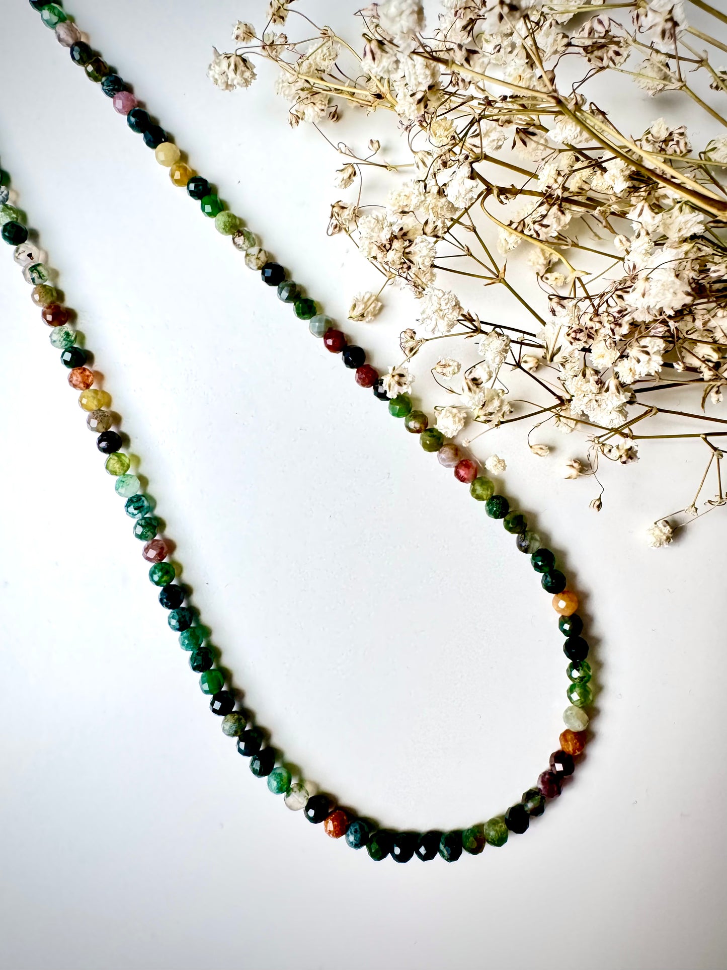 Forest Drop – Necklace with gemstone mix & baroque pearl – handmade