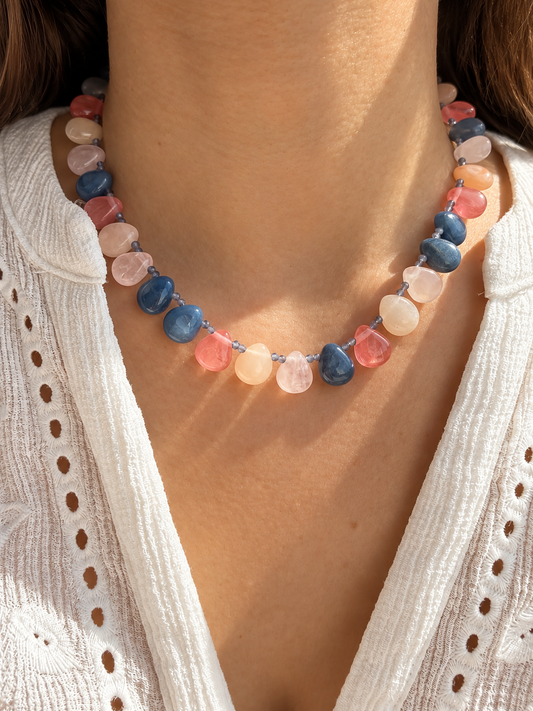 Berry Moon Halskette mit Rosenquarz, Kirschquarz & blauem Aventurin – handgefertigt