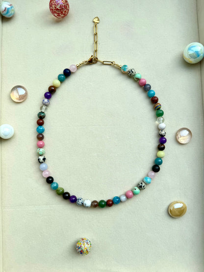 Candy Joy – 18k gold-plated gemstone necklace with a colorful mix of stones – handmade
