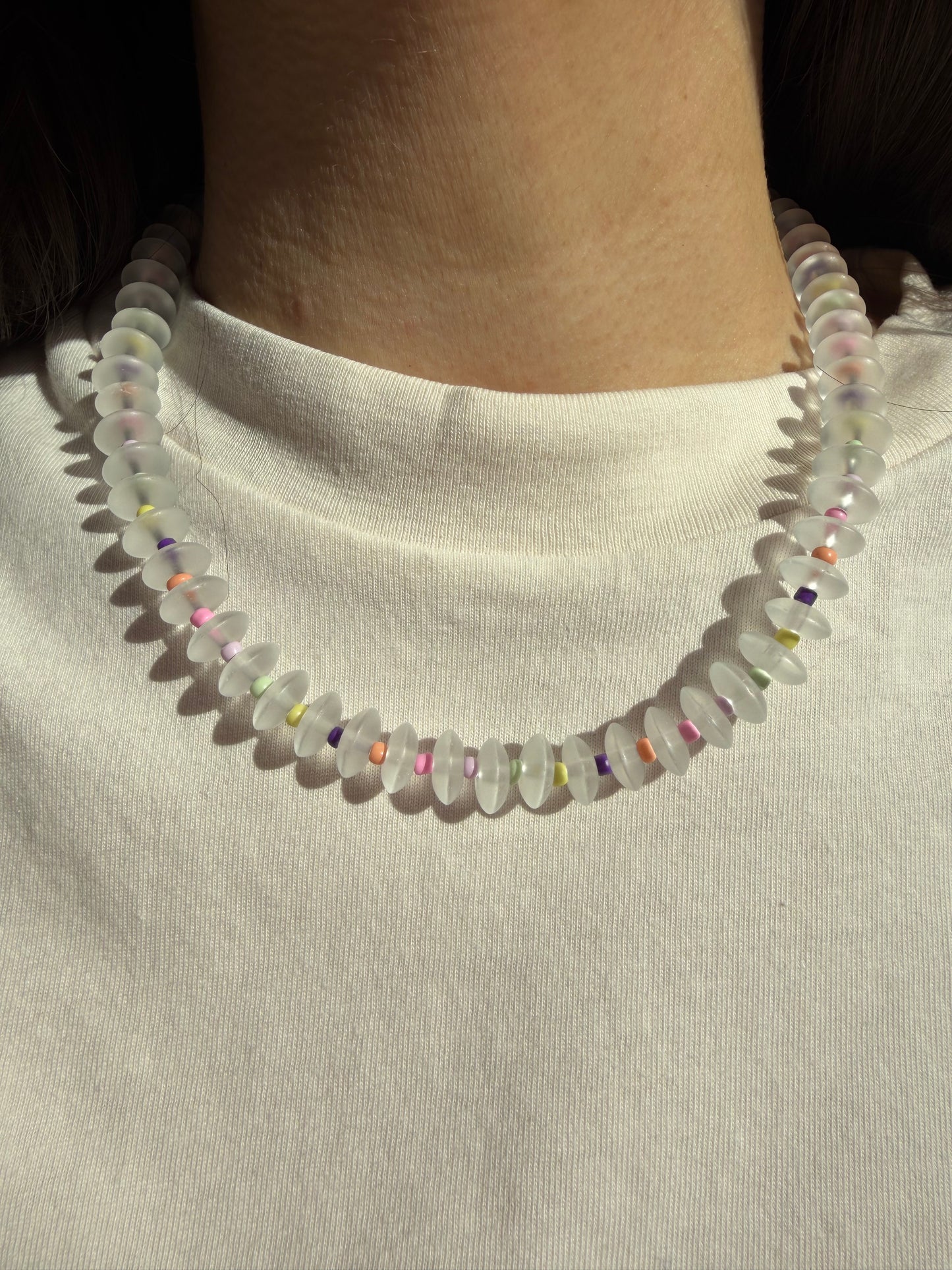 Candy Frost – Quarz Kette mit bunten Akzenten – handgefertigt