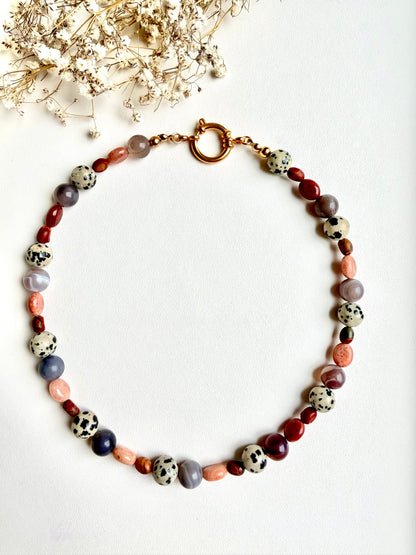 Terra Confetti – Edelstein Kette mit Picasso Jaspis, Dalmatiner Jaspis, Opal & Achat – handgefertigt