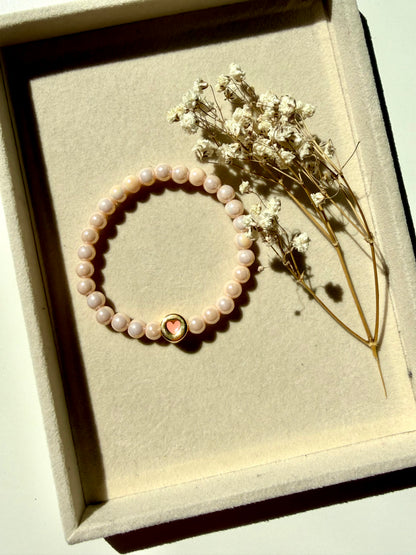 Glass Heart – Armband mit bunten Glasperlen & Herz Motiv – handgefertigt