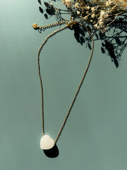 Soft Heart – Rosenquarz Herz Kette mit vergoldeter Kette – handgefertigt