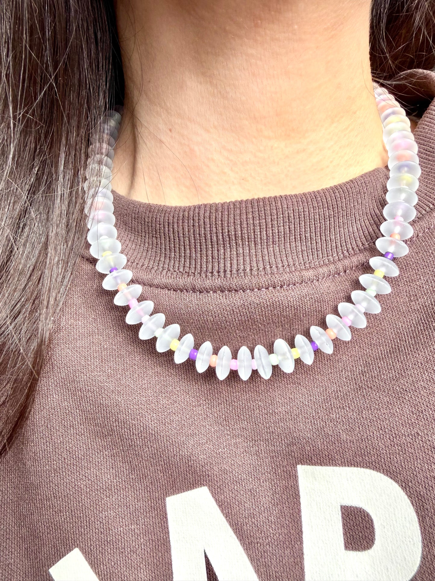 Candy Frost – Quarz Kette mit bunten Akzenten – handgefertigt