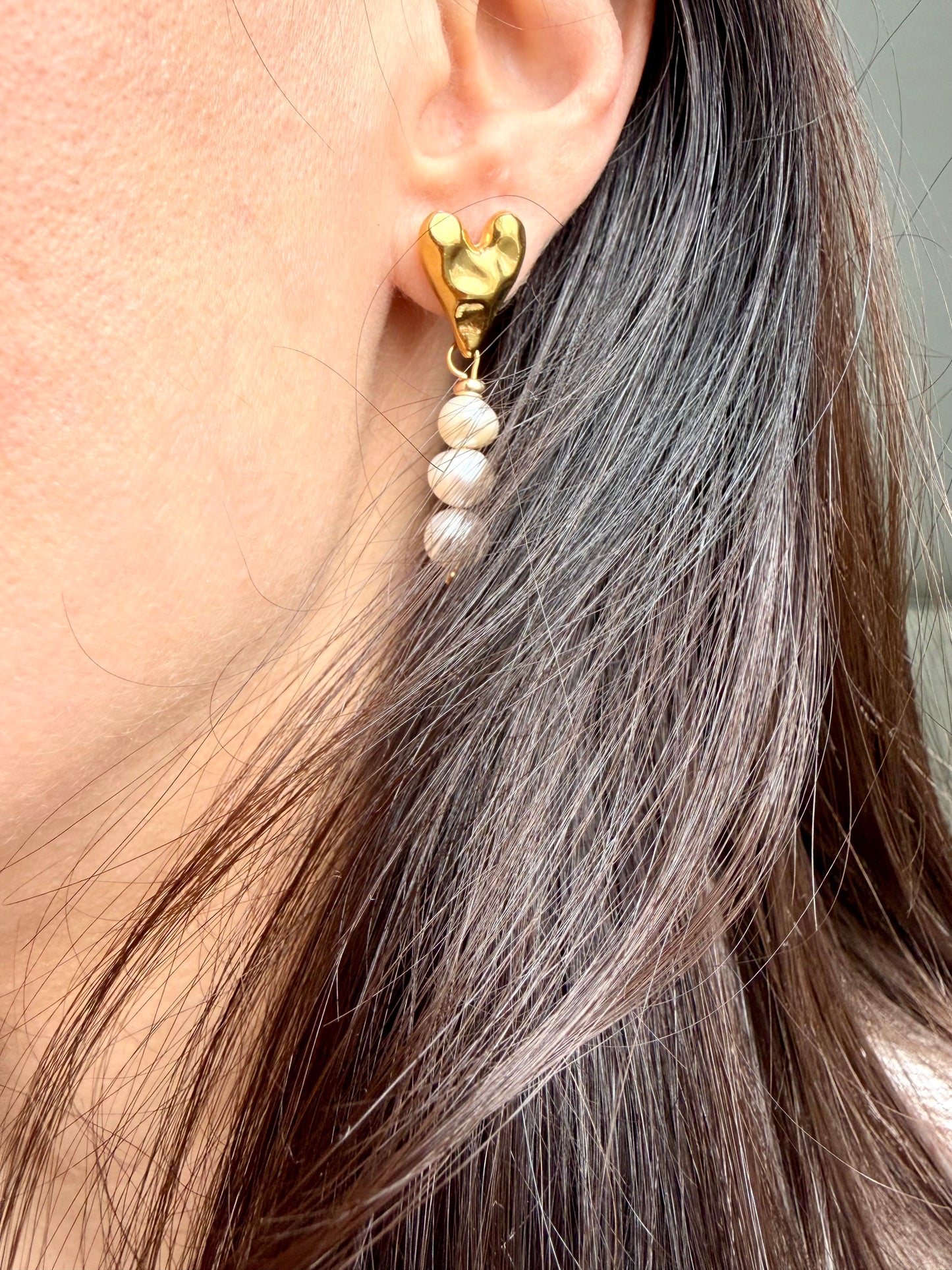 Golden Heart Pearl – Earrings with Heart Detail & Freshwater Pearls – Handmade
