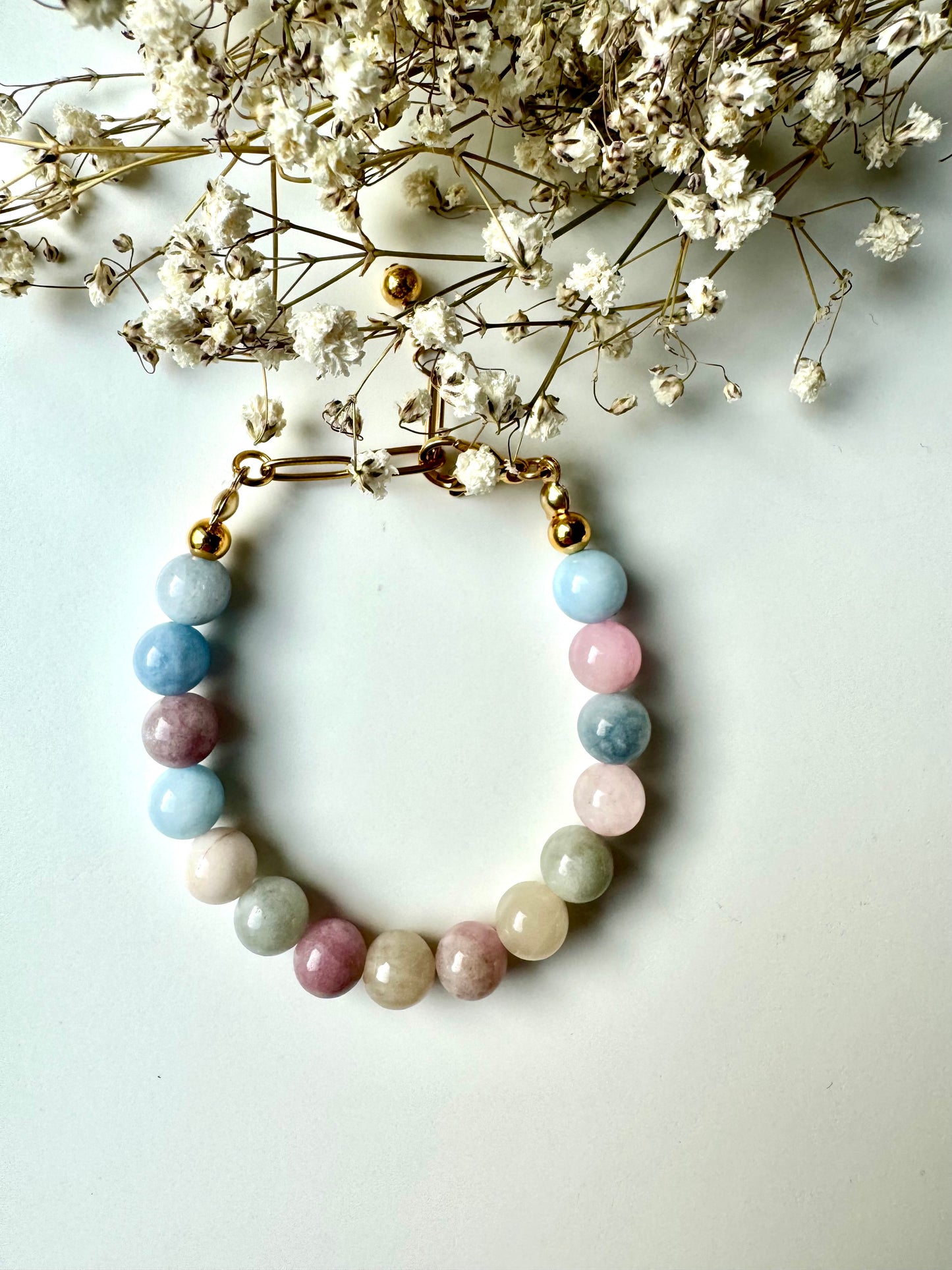 Bubble – Armband aus Morganit-Edelsteinen mit 18k vergoldeten Details – handgefertigt