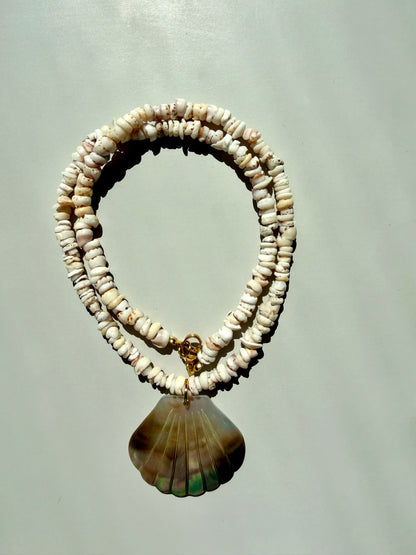 Ocean Shell – Halskette mit Muschelperlen & Jakobsmuschel Anhänger – handgefertigt