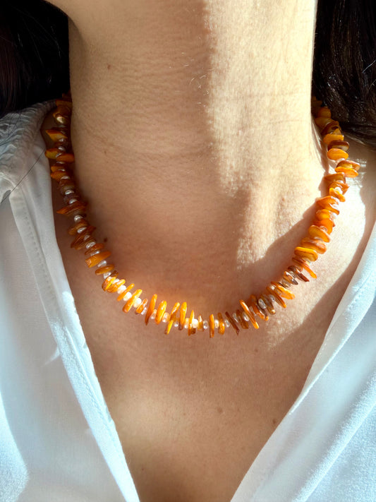 Sunset Pearl – Muschelperlen Halskette mit Süßwasserperlen handgefertigt