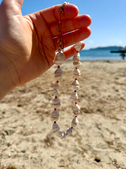 Coral Shell – Necklace with Shell Pearls & Red Accents – Handmade