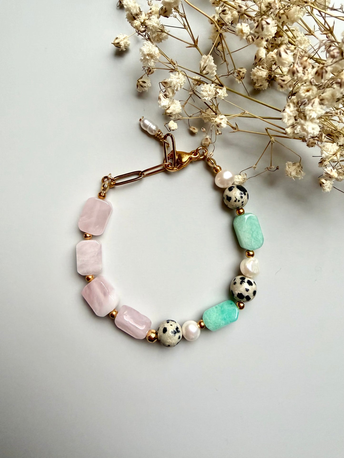 Amazonite &amp; rose quartz bracelet with freshwater pearls • Dalmatian jasper • 18k gold-plated