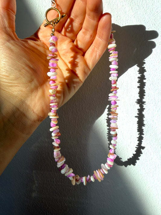Pink Shell Glow – Muschel Kette in Pink- & Creme-Tönen – handgefertigt