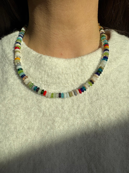 Colorful Bead Necklace – Halskette mit bunten Glasperlen und 18k vergoldeten Details