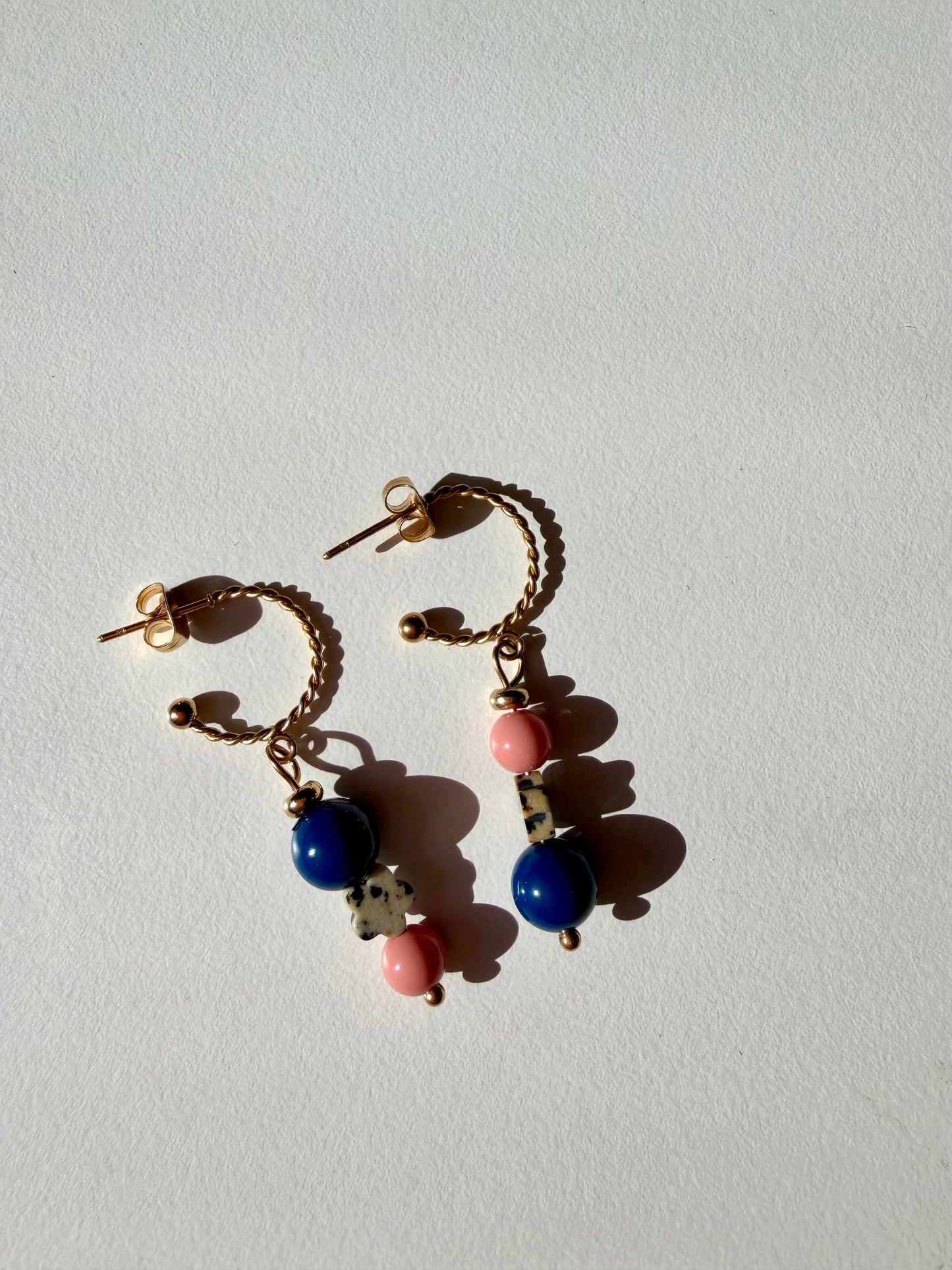 Élise – Ohrringe mit bunten Perlenmix & Edelstahl 18k vergoldet