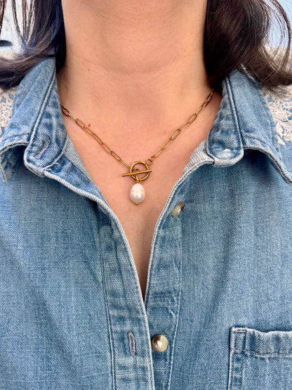 Gliederkette mit Barockperle & 18 k vergoldetem Knebelverschluss
