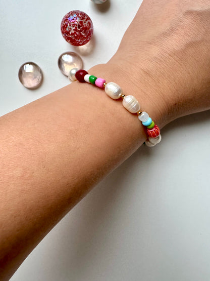 Buntes Perlenarmband mit Süßwasserperlen, Miyuki & Glasperlen