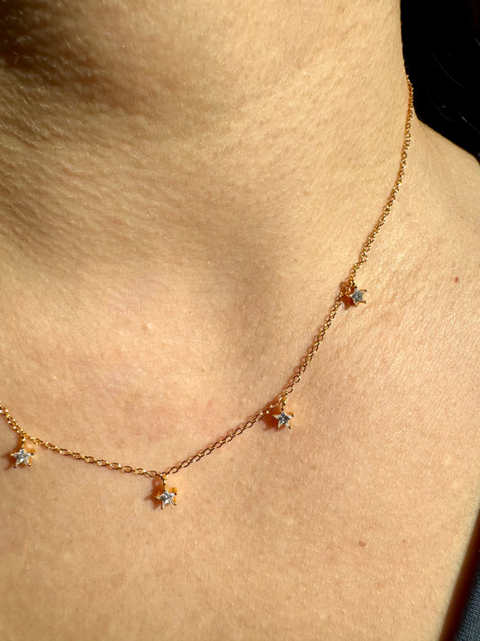 Star Glow – Stern Halskette aus 925 Silber – 18 K vergoldet – zarte Kette mit funkelnden Zirkonia-Sternen