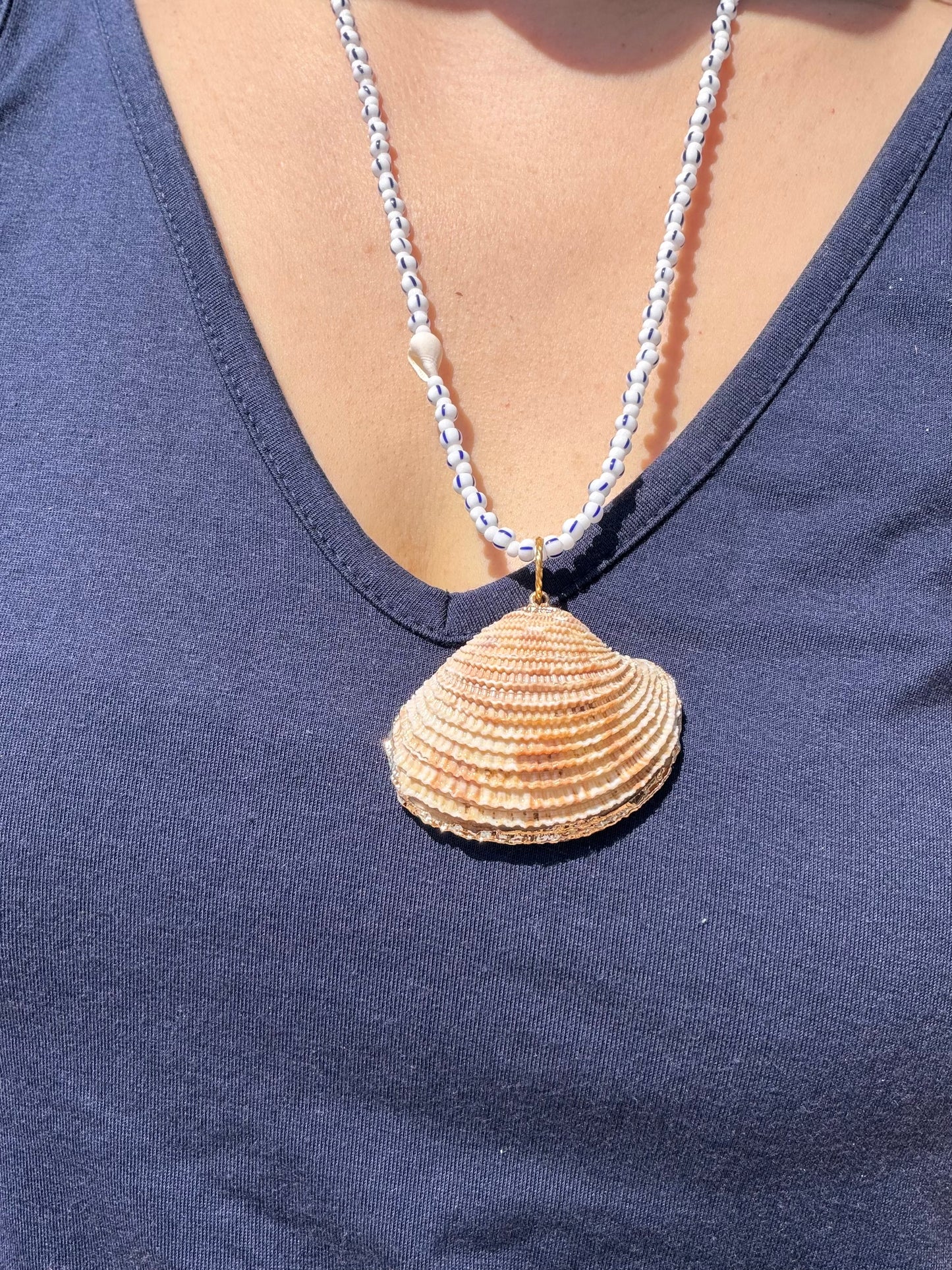 Deep Sea - Shell Necklace with Glass Beads Handmade
