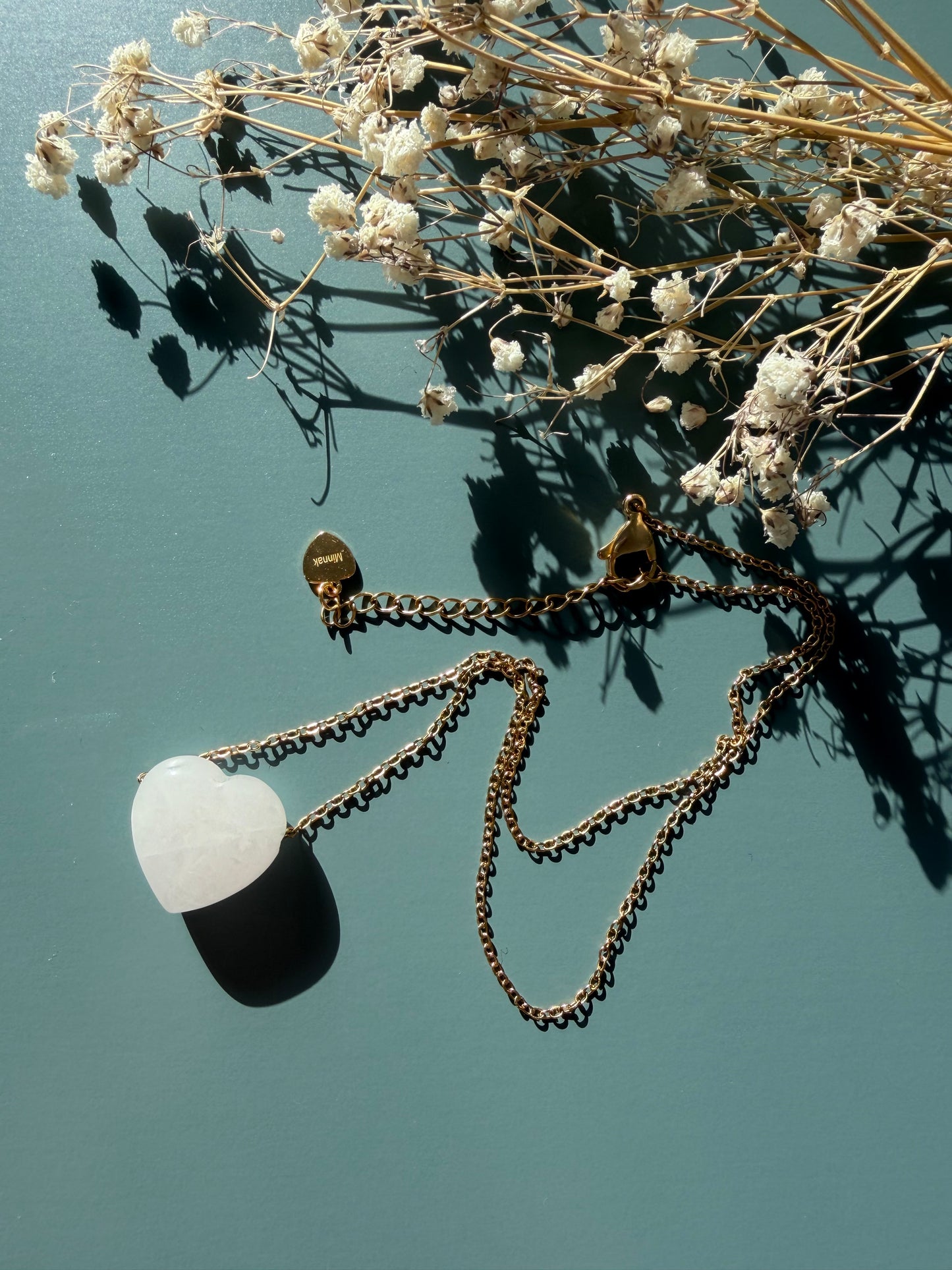 Soft Heart – Rosenquarz Herz Kette mit vergoldeter Kette – handgefertigt