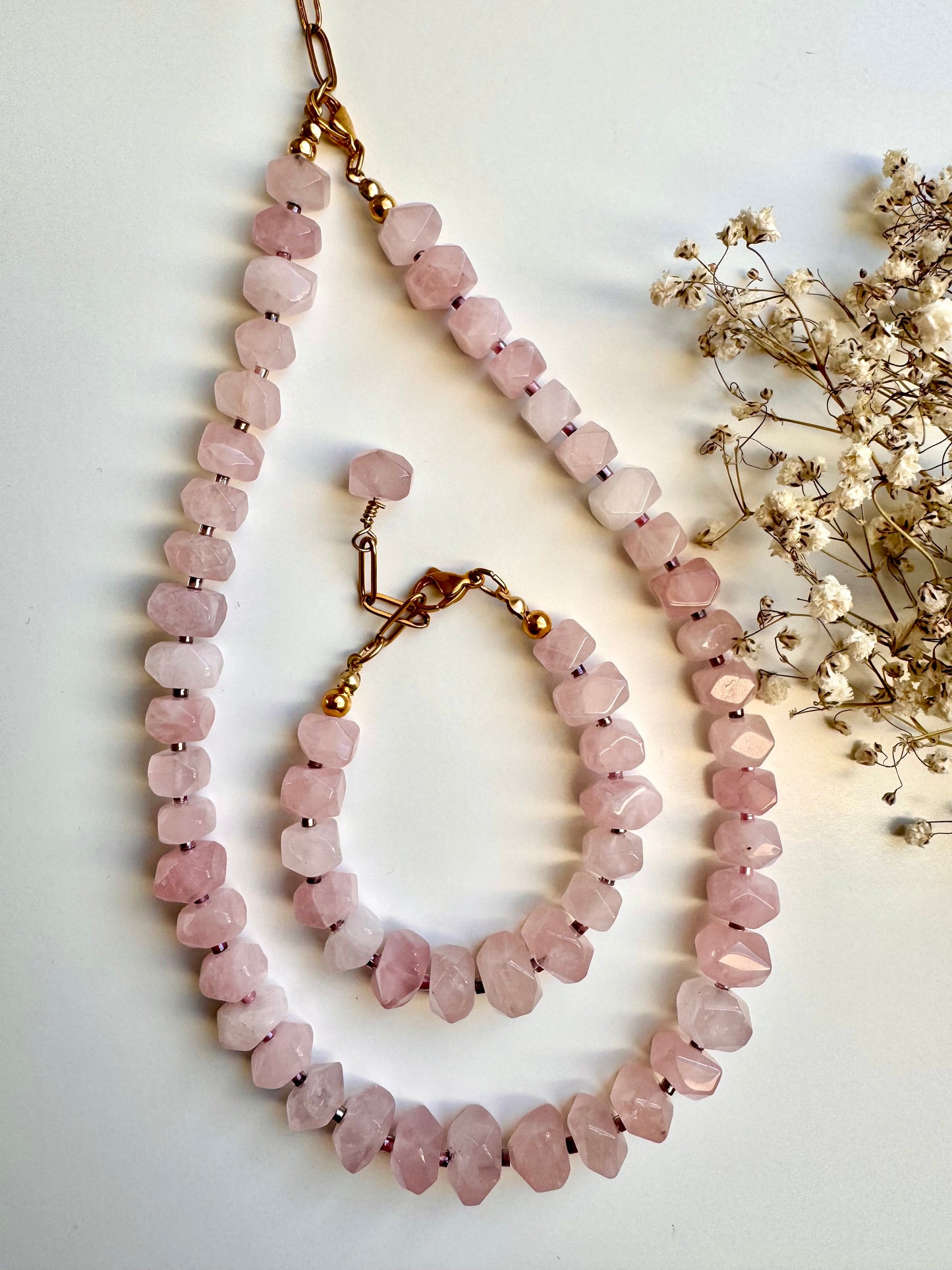 Chunky-Armband aus facettiertem Rosenquarz