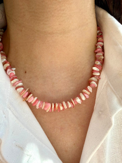Shell Glow – Muschel Kette in Pink/Rose & Creme Tönen – handgefertigt