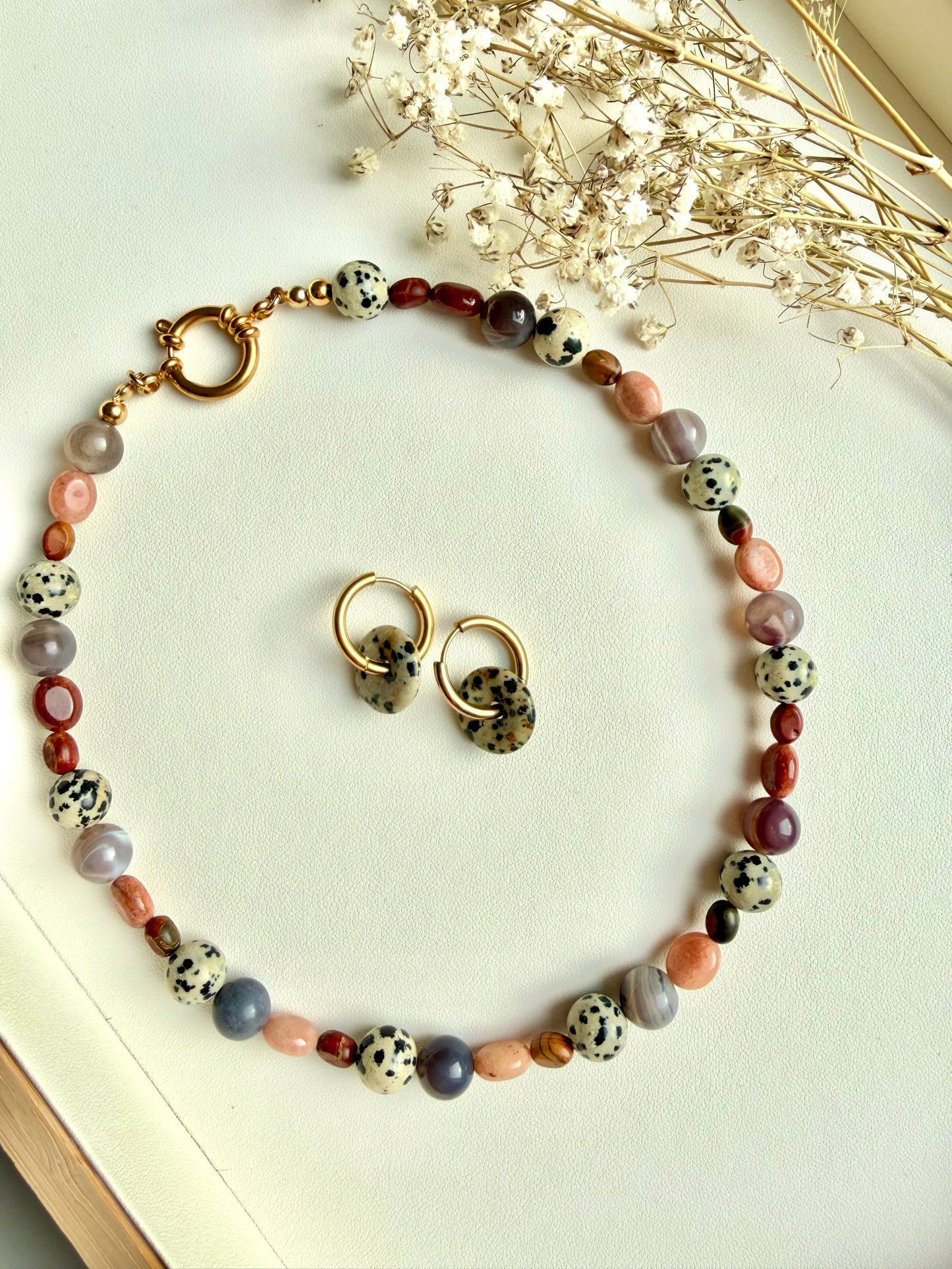 Terra Confetti – Edelstein Kette mit Picasso Jaspis, Dalmatiner Jaspis, Opal & Achat – handgefertigt