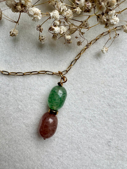 Limited Edition – Halskette mit Naturstein-Anhängern & vergoldeter Gliederkette – handgefertigt