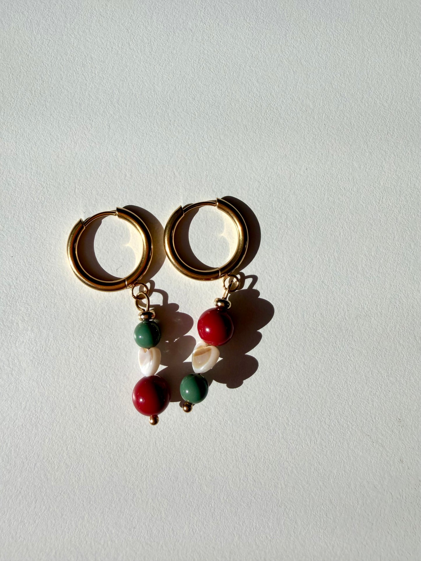 Camille – Ohrringe mit Perlenmix & Edelstahl 18k vergoldet