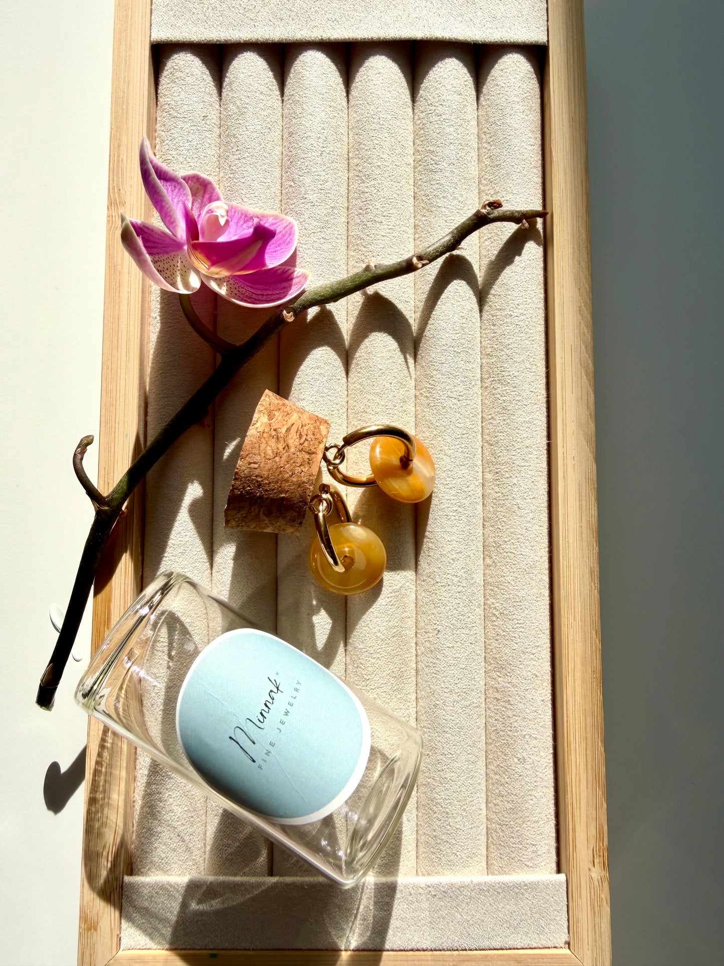 Stone Circle – Gold-plated hoop earrings with natural stone donut pendants – handmade