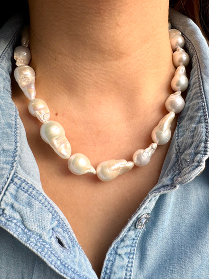 Barock-Süßwasserperlen-Halskette mit 18k vergoldeten Details – handgefertigt