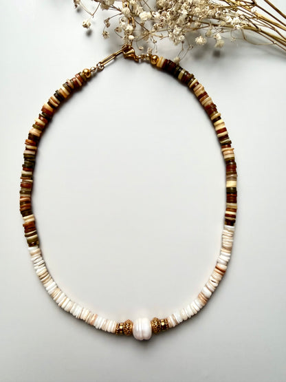 Earth Shell – Necklace made of shell beads &amp; natural tones – handmade