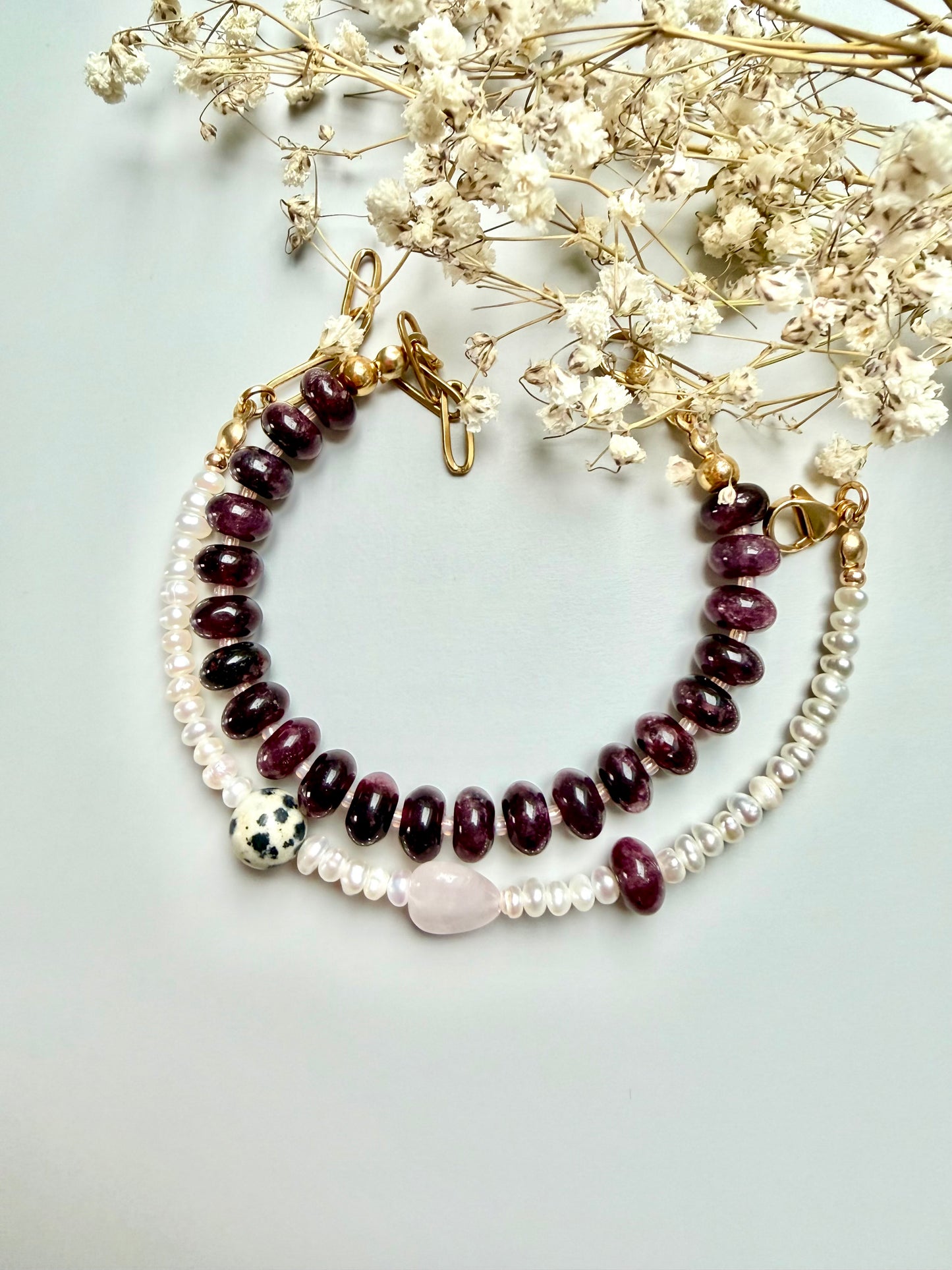 Rosé Whisper – 18k gold-plated bracelet with freshwater pearls, rose quartz &amp; Dalmatian jasper – handmade