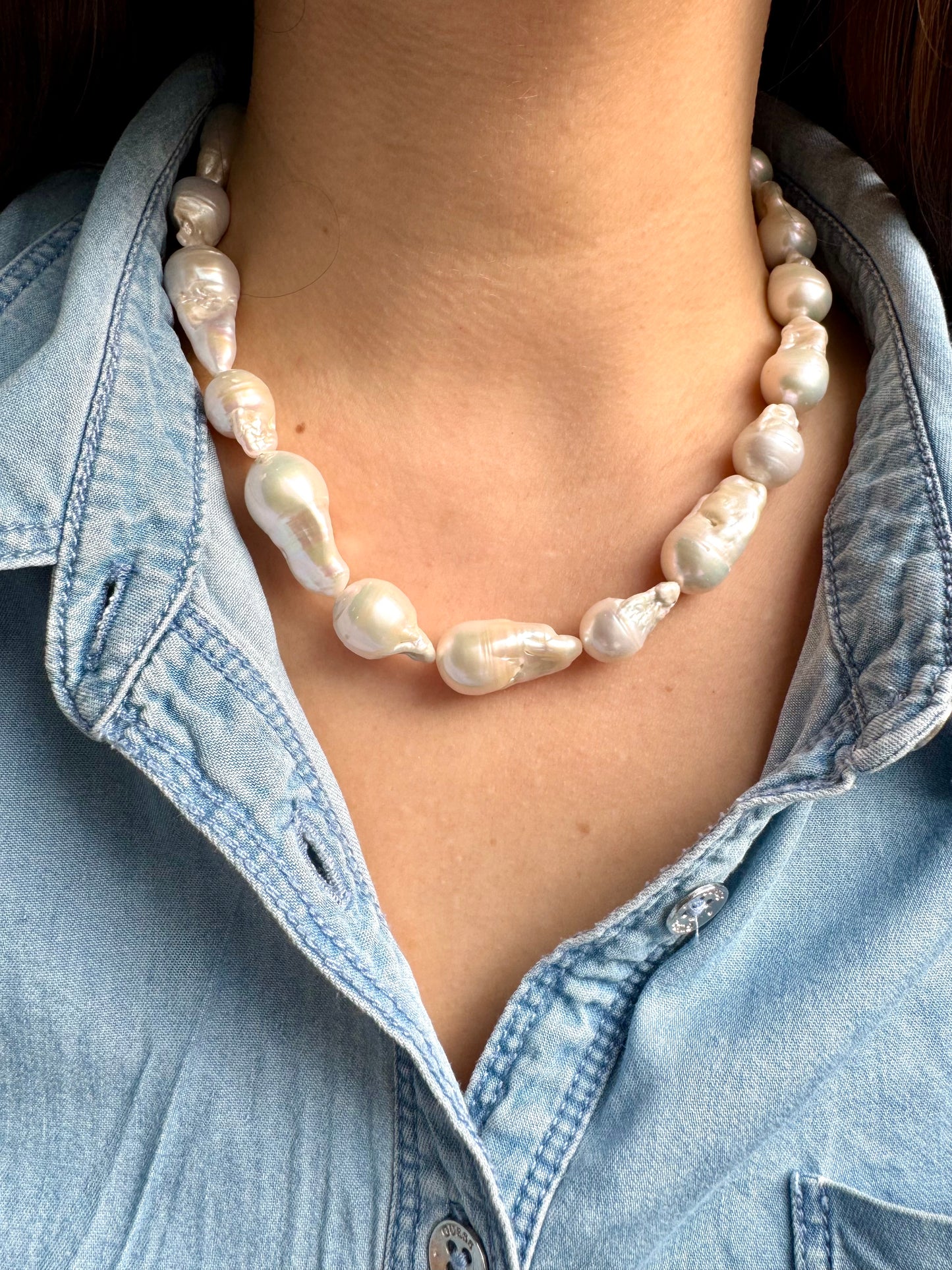 Barock-Süßwasserperlen-Halskette mit 18k vergoldeten Details – handgefertigt