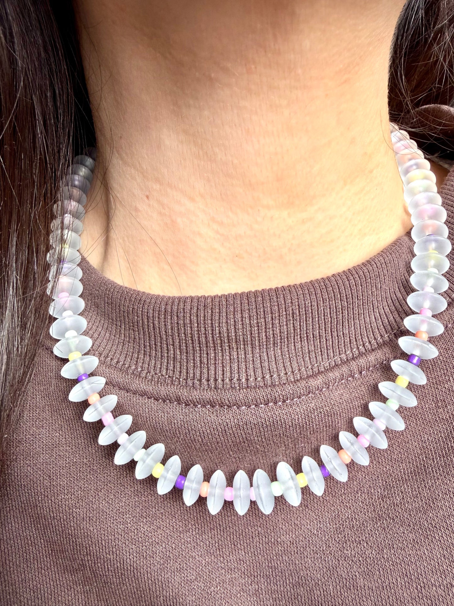 Candy Frost – Quarz Kette mit bunten Akzenten – handgefertigt