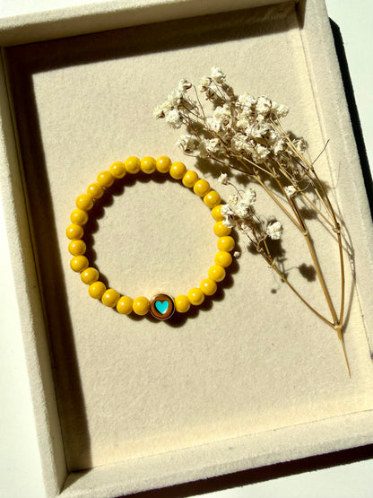 Glass Heart – Armband mit bunten Glasperlen & Herz Motiv – handgefertigt