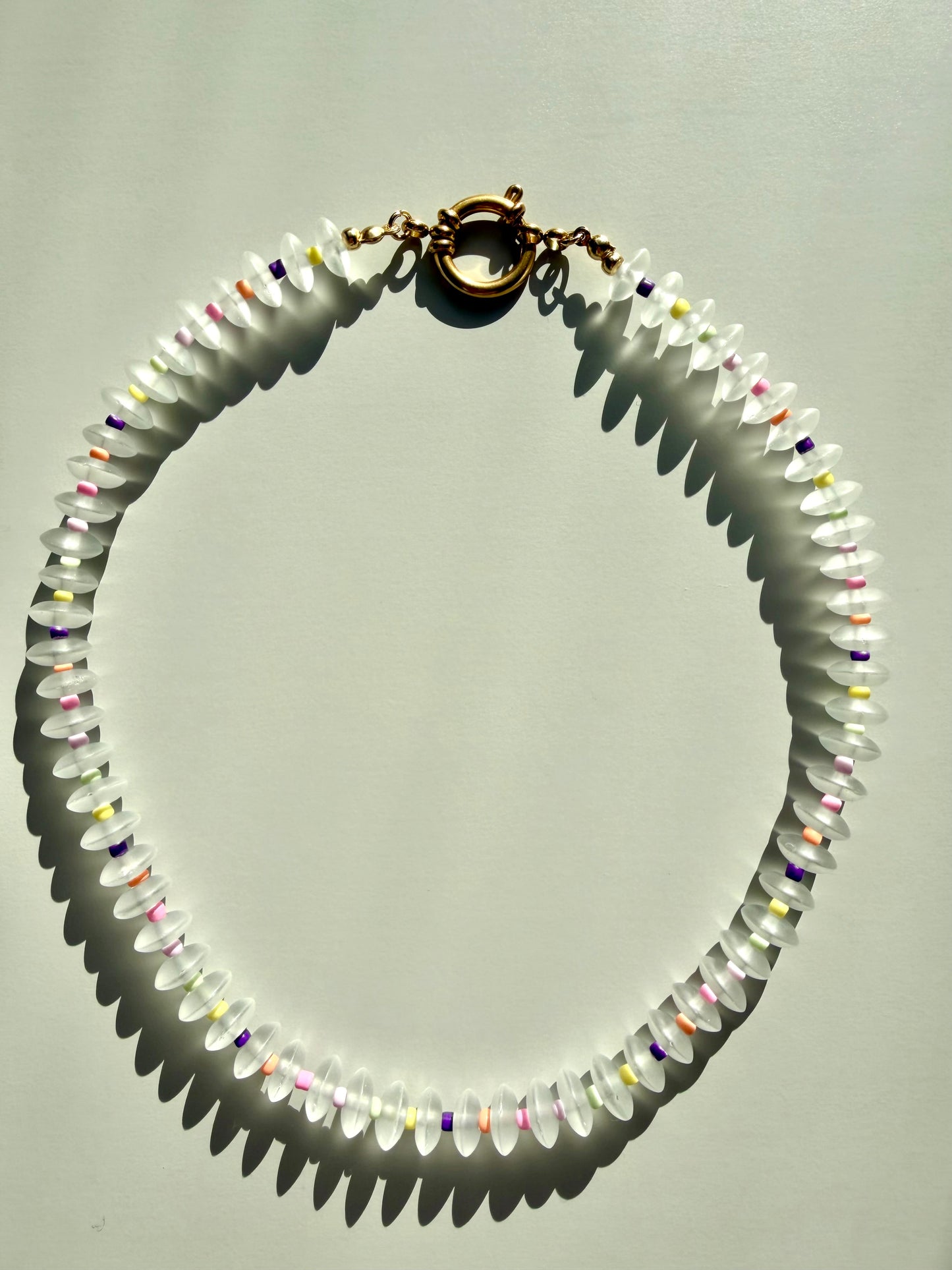 Candy Frost – Quarz Kette mit bunten Akzenten – handgefertigt