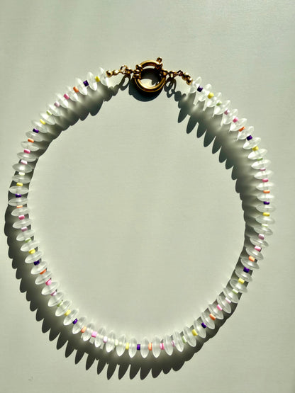 Candy Frost – Quarz Kette mit bunten Akzenten – handgefertigt