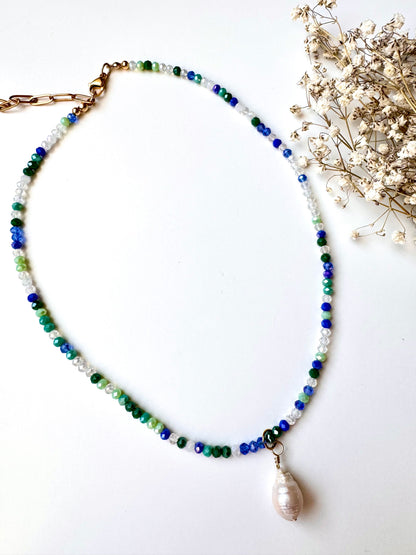 Bunte Edelstein-Halskette • Facettierte Perlen & Barockperle • 18k vergoldet