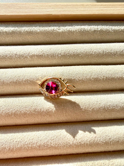 Broschen – Vergoldete Anstecker mit verspielten Motiven